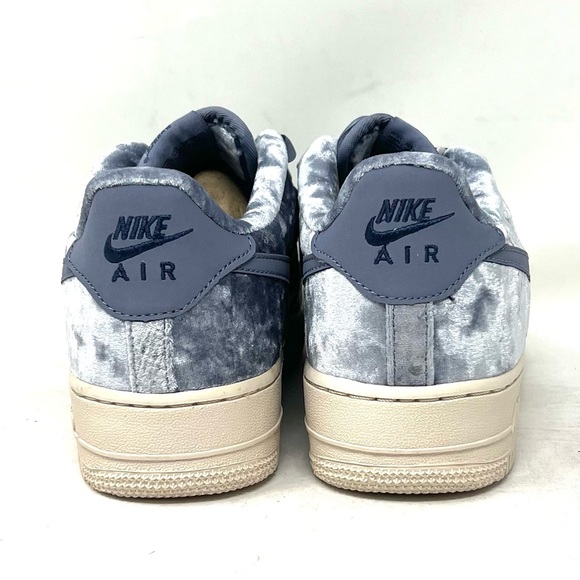 Nike AF1 Velvet - Picture 3 of 6